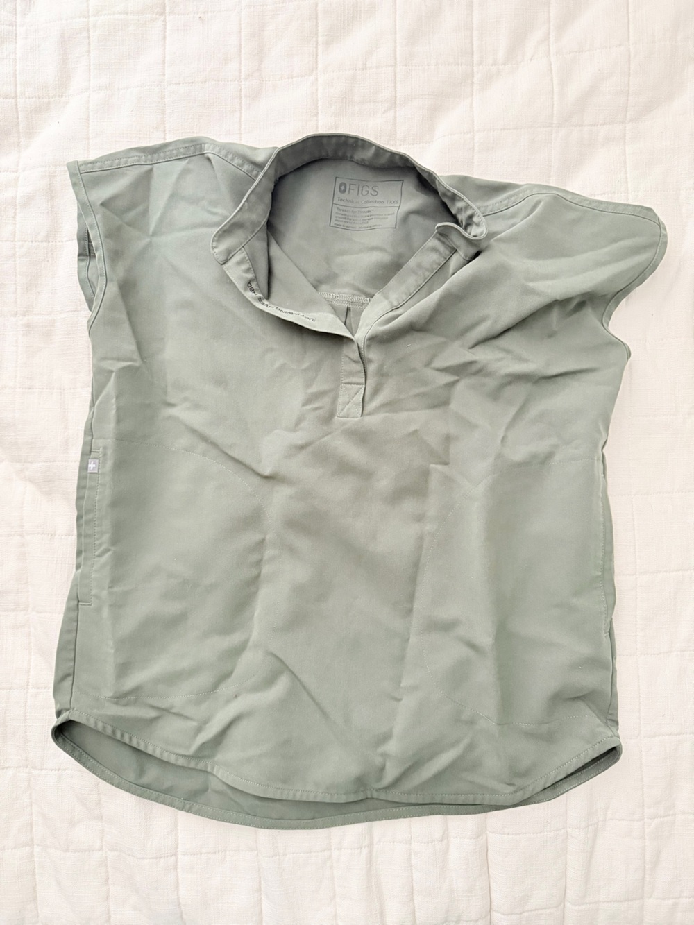 Figs Rafaela Scrub Top - Moss Green